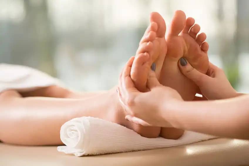 eveil massage et soins des pieds