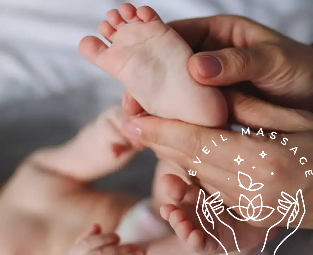 Photo massage de pieds bébé - Éveil Massage